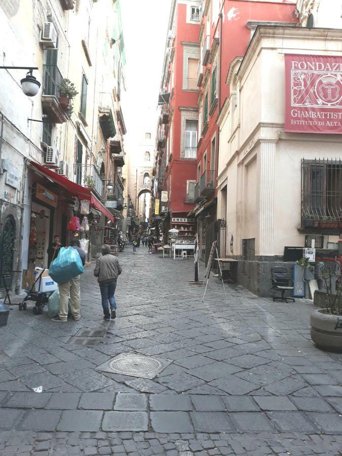 Domus San Biagio 14 2* Neapel